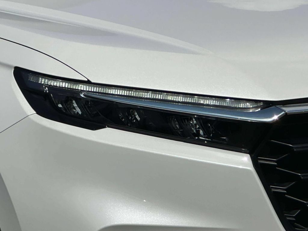 Certified 2025 Honda CR-V LX image 7
