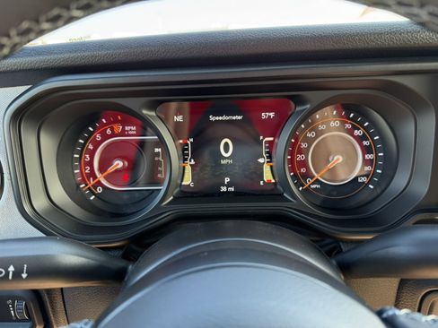 New 2026 Jeep Gladiator Sport AWD/4WD image 17