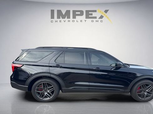 Used 2025 Ford Explorer ST AWD/4WD image 6