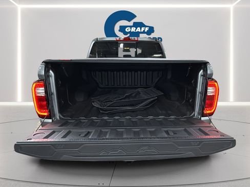 Used 2024 GMC Canyon Elevation w/ Elevation Premium Package image 21