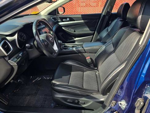 Used 2023 Nissan Maxima SV w/ Floor Mat Group FWD image 21