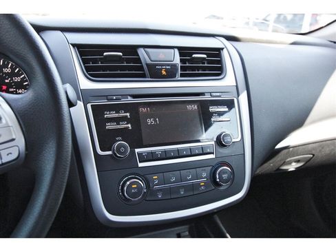 Used 2018 Nissan Altima 2.5 S w/ S Convenience Package image 15