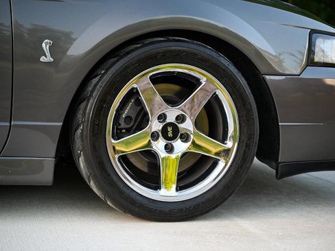 Used 2003 Ford Mustang Cobra RWD image 10