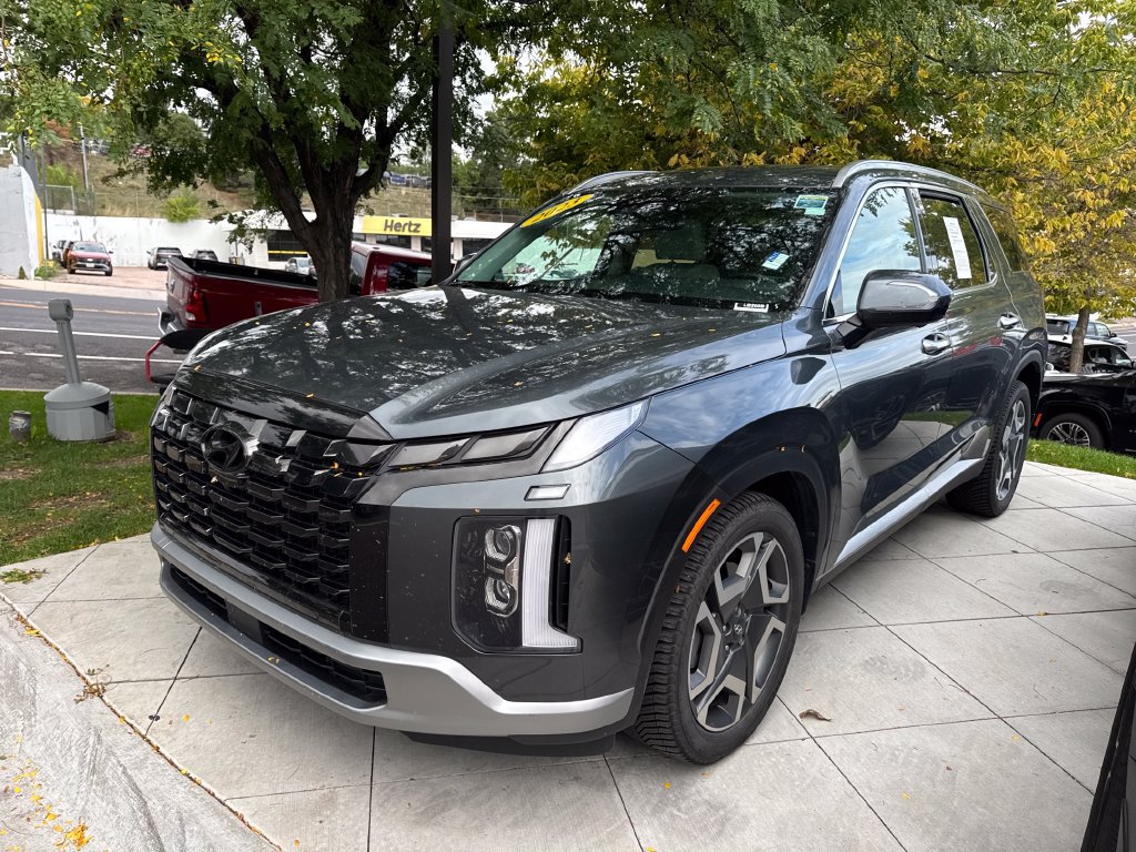 Used 2023 Hyundai Palisade SEL AWD/4WD image 2