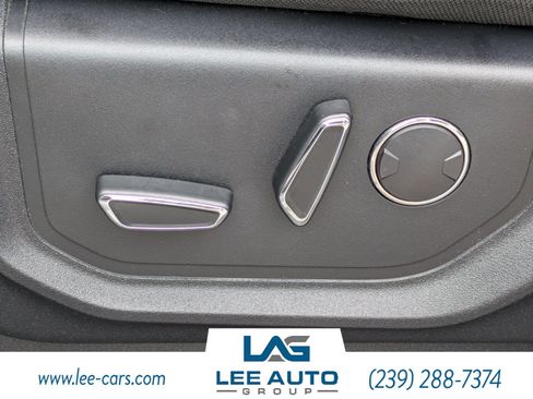 Used 2018 Ford F150 XLT w/ Equipment Group 302A Luxury AWD/4WD image 17