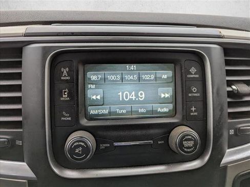 Used 2019 RAM 1500 Classic SLT image 17