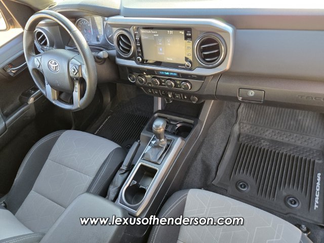 Used 2022 Toyota Tacoma TRD Off-Road AWD/4WD image 17