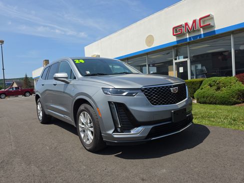 Used 2024 Cadillac XT6 Luxury w/ LPO, Floor Liner Package AWD/4WD image 1
