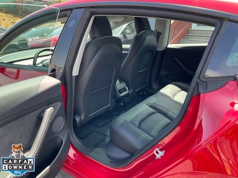 Used 2022 Tesla Model 3 Long Range AWD/4WD image 29