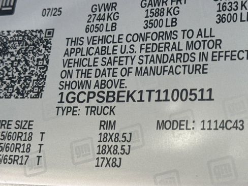 Used 2026 Chevrolet Colorado W/T w/ WT Custom Package RWD image 32