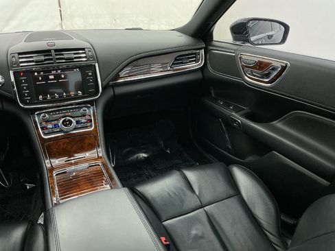 Used 2017 Lincoln Continental Reserve w/ Climate Package AWD/4WD image 27