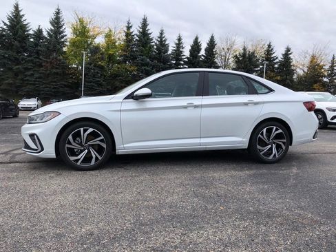 Used 2025 Volkswagen Jetta SEL image 7