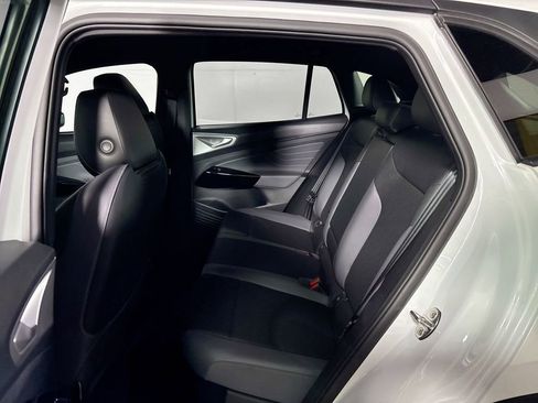 Used 2023 Volkswagen ID.4 Pro S image 21