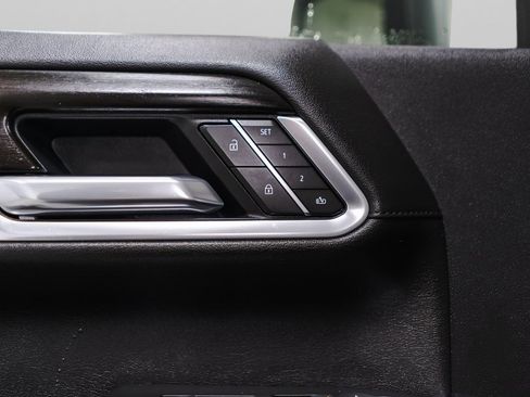 Used 2025 GMC Sierra 2500 Denali w/ Denali Reserve Package image 27