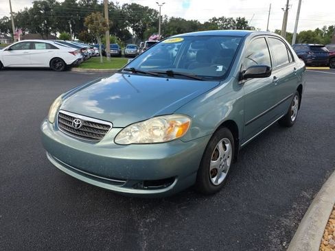 Used 2007 Toyota Corolla CE w/ Upgrade Pkg FWD image 2
