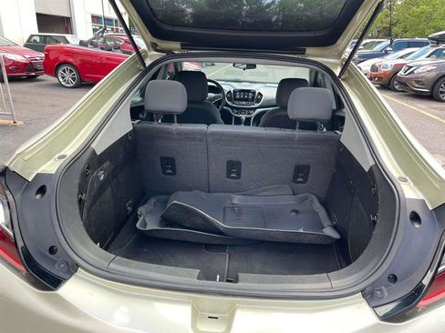 Used 2017 Chevrolet Volt LT w/ Comfort Package FWD image 29