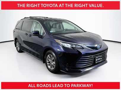 Used 2023 Toyota Sienna LE