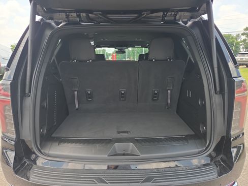 Used 2025 Chevrolet Tahoe LT AWD/4WD image 10