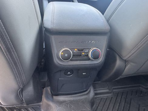 Used 2025 Ford Explorer Active w/ Active Comfort Package RWD image 26