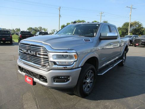 Used 2022 RAM 2500 Laramie AWD/4WD image 13