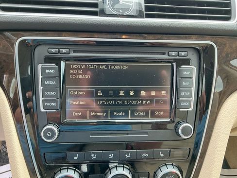Used 2015 Volkswagen Passat TDI SEL Premium FWD image 20