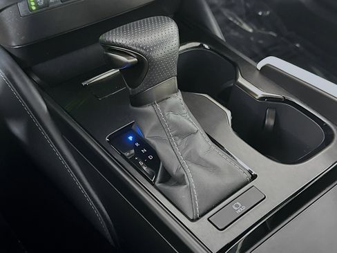 Certified 2025 Lexus ES 350 F Sport image 16