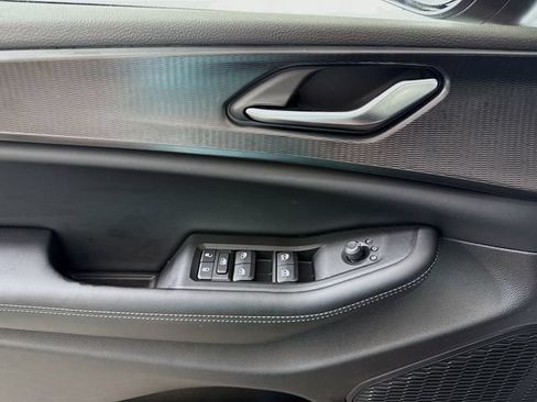 New 2025 Jeep Grand Cherokee L Laredo AWD/4WD image 17