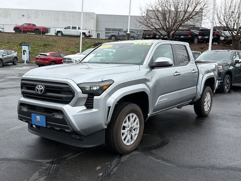 Used 2024 Toyota Tacoma SR5 image 1