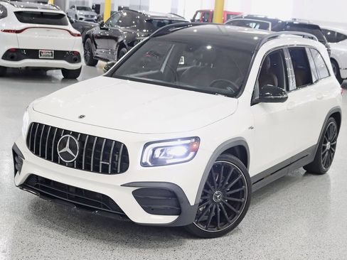 Used 2022 Mercedes-Benz GLB 35 AMG 4MATIC image 5