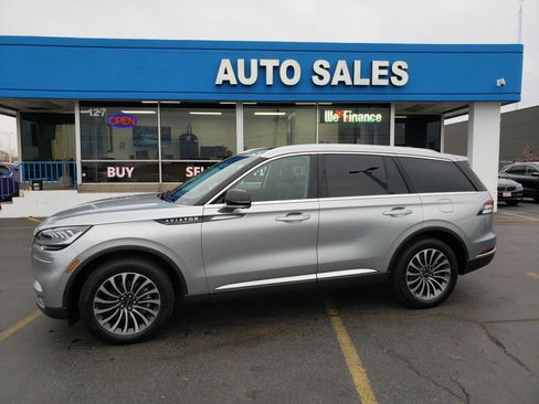 Used 2022 Lincoln Aviator Reserve w/ Equipment Group 201A image 2