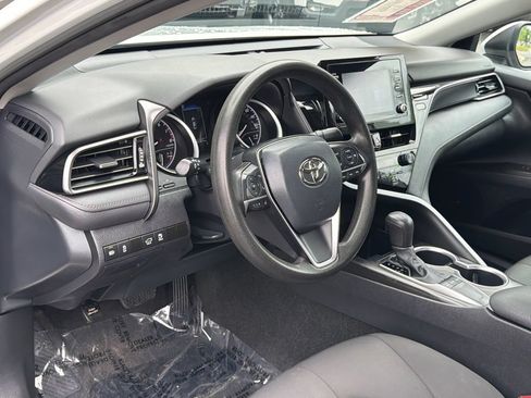 Used 2024 Toyota Camry LE FWD image 17