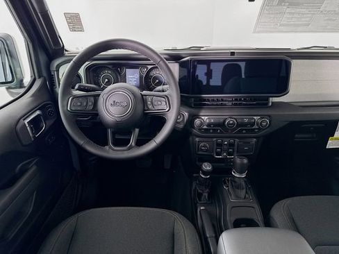 New 2025 Jeep Gladiator Sport image 23