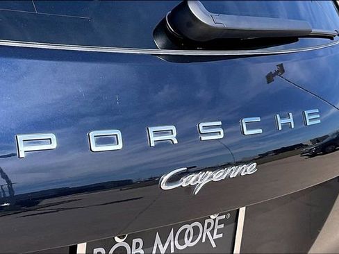 Used 2016 Porsche Cayenne image 33