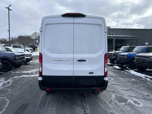Used 2023 Ford Transit 250 Medium Roof image 6