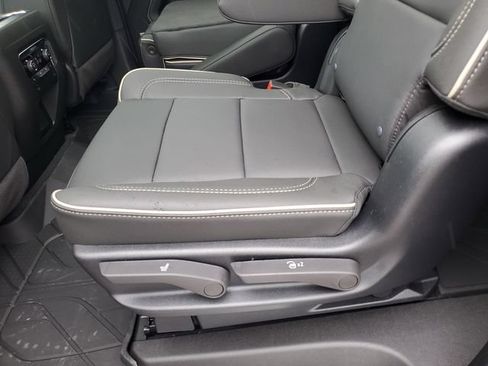 New 2026 Chevrolet Suburban Premier w/ Sun And Tow Package AWD/4WD image 15