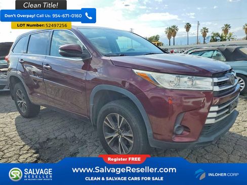 Used 2017 Toyota Highlander LE FWD image 5