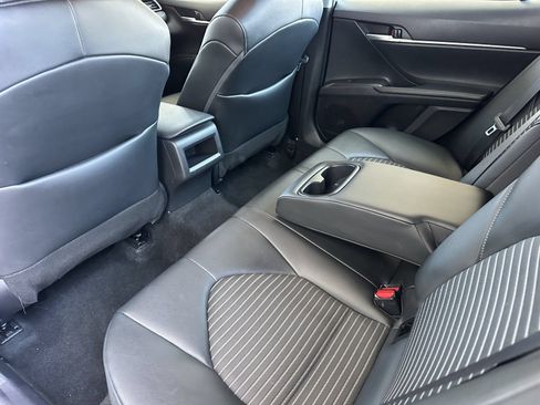 Used 2024 Toyota Camry SE FWD image 11