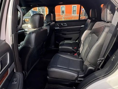 Used 2016 Ford Explorer Limited FWD image 9