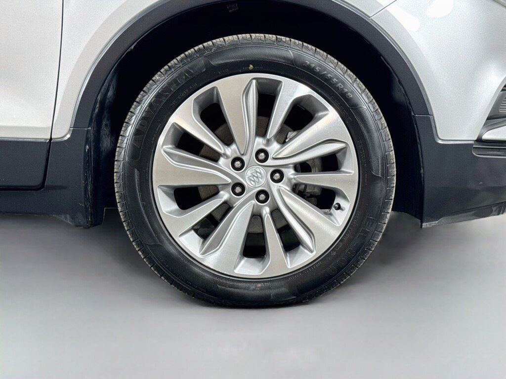 Used 2018 Buick Encore Preferred FWD image 37