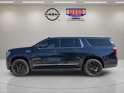 Used 2021 GMC Yukon XL SLT w/ Rear Media and Nav Package AWD/4WD image 5