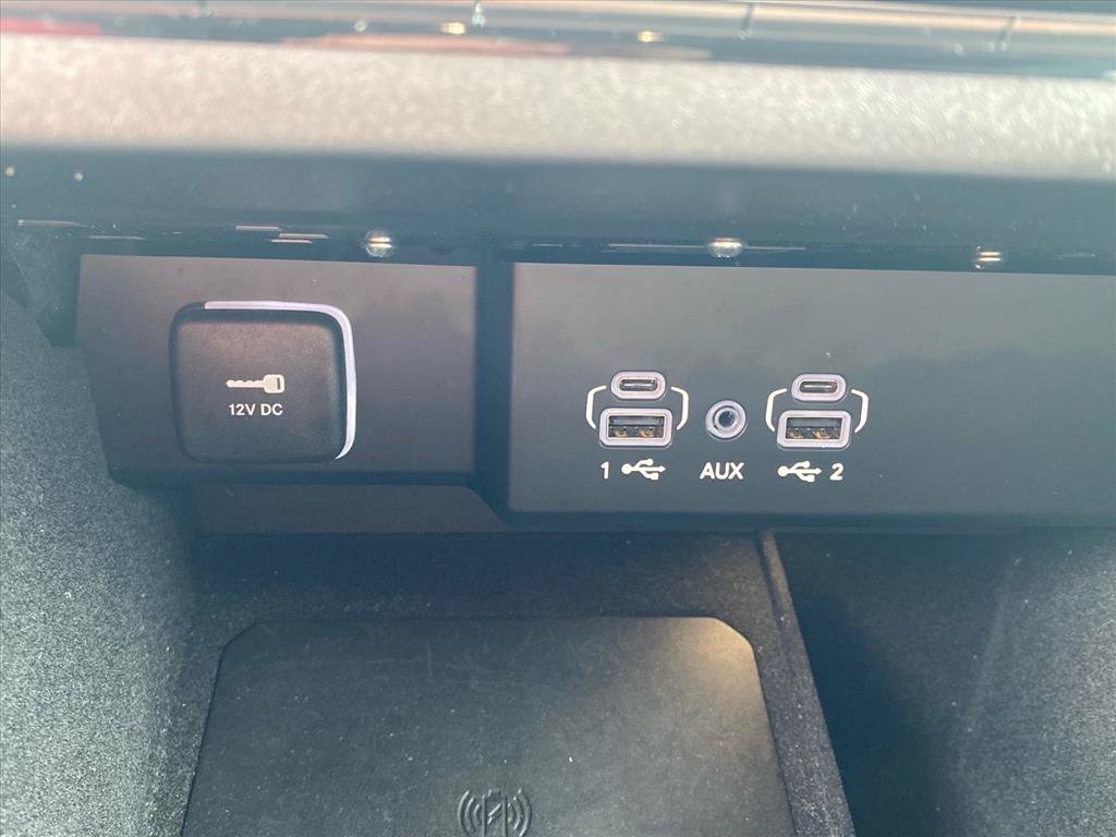 Used 2024 Jeep Wagoneer Series II AWD/4WD image 18