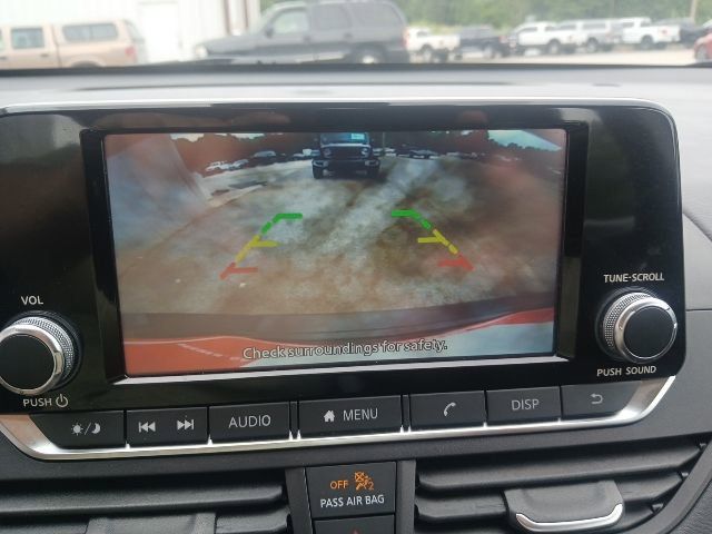 Used 2024 Nissan Altima 2.5 S FWD image 23