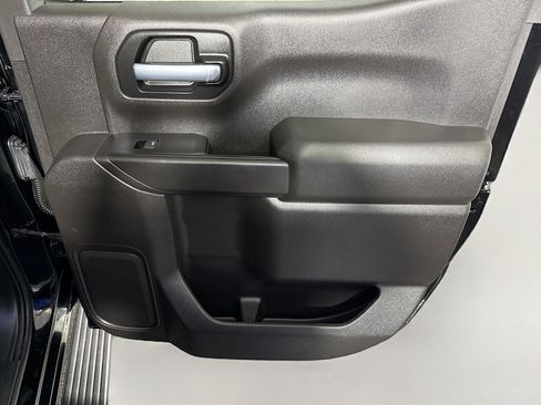 Used 2021 Chevrolet Silverado 1500 LT RWD image 27