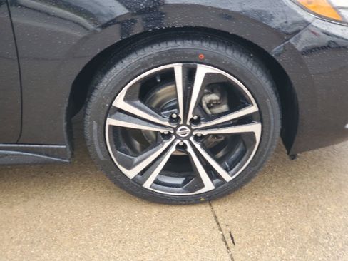 Used 2021 Nissan Sentra SR image 5