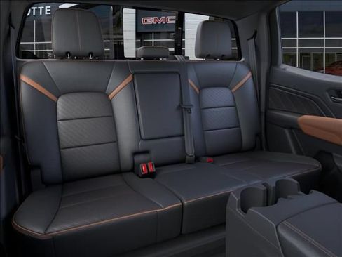 New 2026 GMC Canyon AT4 w/ AT4 Premium Package AWD/4WD image 17