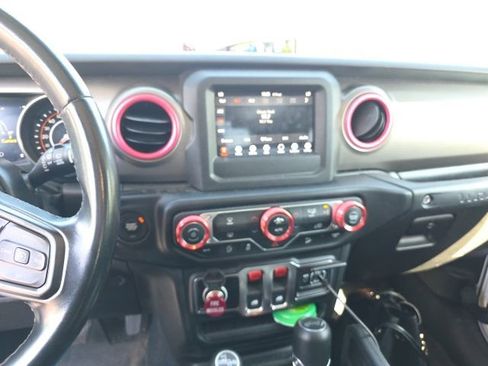 Used 2020 Jeep Wrangler Sport image 10