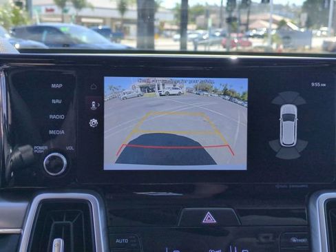 Certified 2023 Kia Sorento EX AWD/4WD image 23