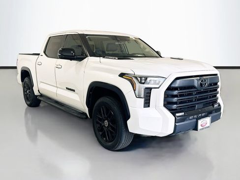 Used 2024 Toyota Tundra Limited AWD/4WD image 3