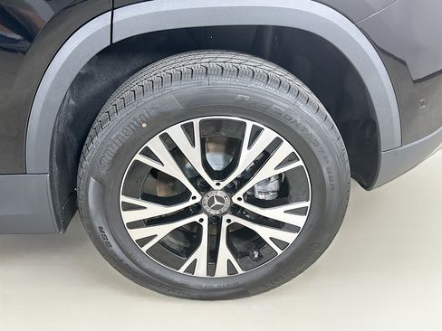 Certified 2026 Mercedes-Benz GLA 250 4MATIC image 39