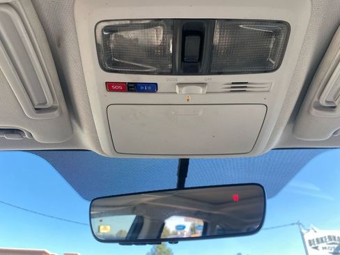 Used 2017 Subaru Forester 2.5i Premium w/ Popular Package #2A AWD/4WD image 21